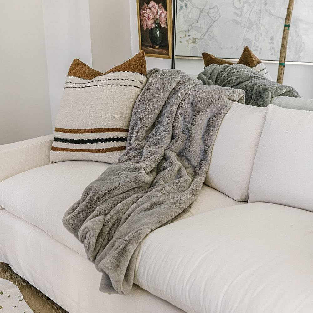 Koc Minky Designs w kolorze po – Cashmere Throw Blanket recenzja i cena