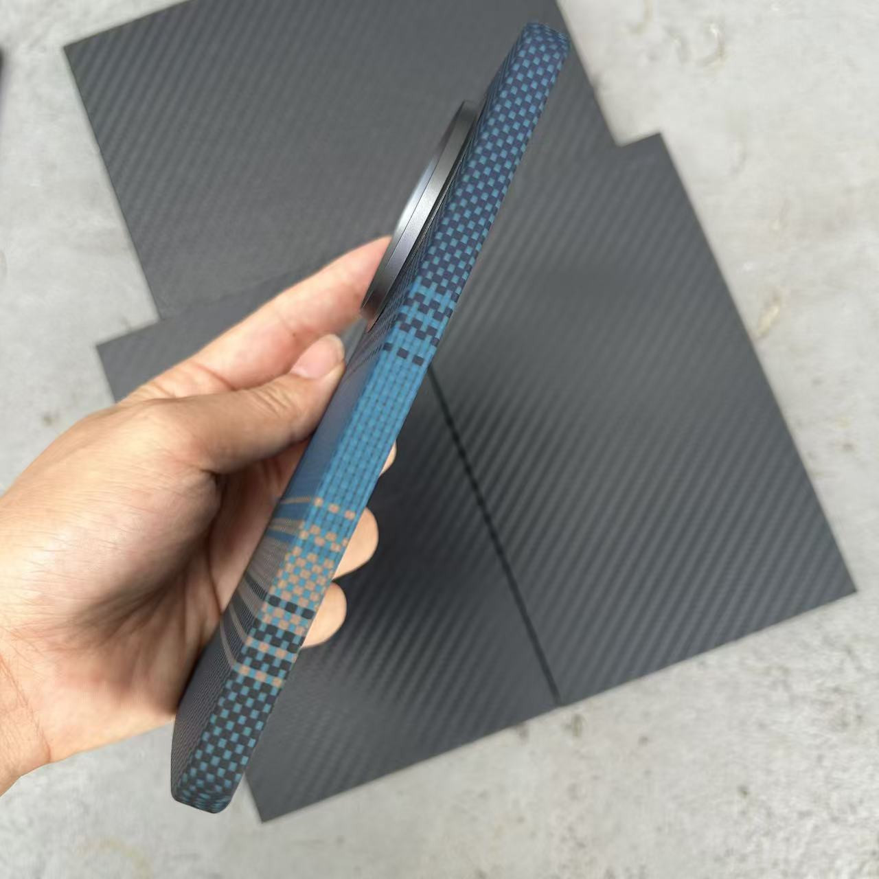 Ultracienkie etui z włókna węg – Huawei Mate 60 recenzja i cena